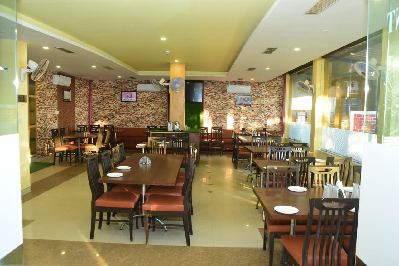 Hotel Shiv International Bhachau المظهر الخارجي الصورة
