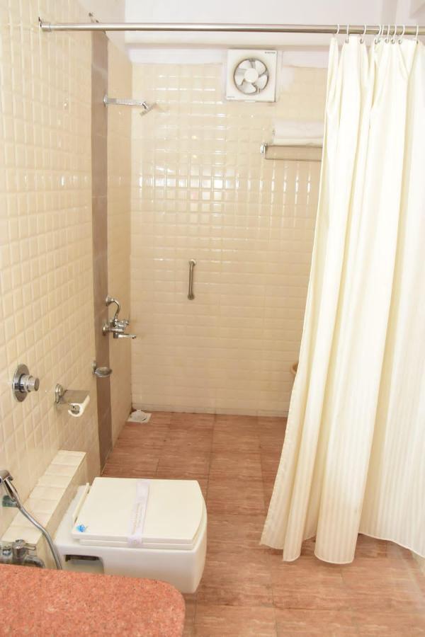 Hotel Shiv International Bhachau المظهر الخارجي الصورة