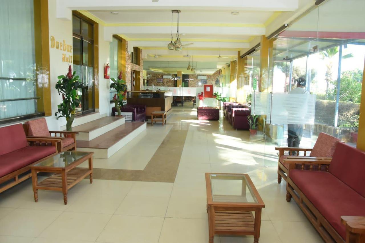 Hotel Shiv International Bhachau المظهر الخارجي الصورة